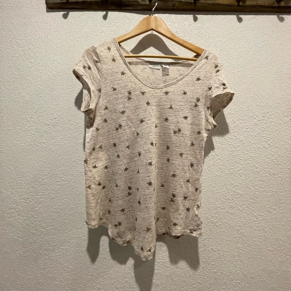 Bee t-shirt